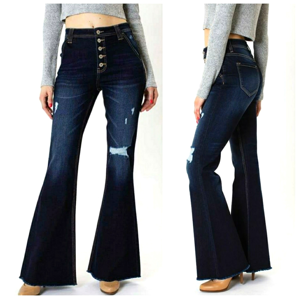 ❤️LAST ONE❤️KanCan button fly flare jeans